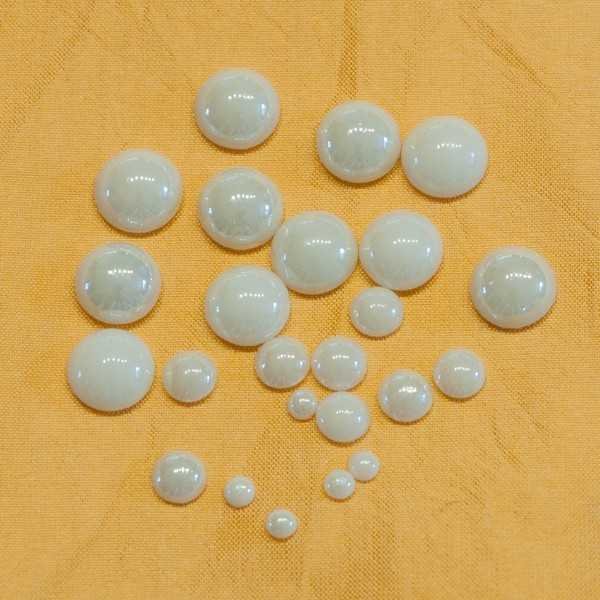 2 mm Crystal White Pearl gyöngyház félgyöngy