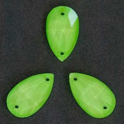 Electric Green 18 mm varrható üveg kristály csepp