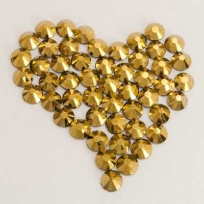 DORADO tömör arany MaxBrilliance ragasztható strassz kristály