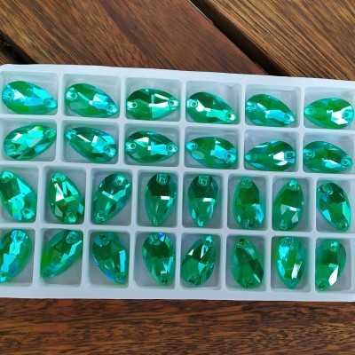 NEON zöld DELITe AB varrható üveg kristály